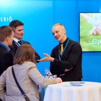 Kohtaamisia valtiovarainministeriön messuosastolla Valtio Expossa2018 Kohtaamisia Valtiovarainministeriön messuosastolla Valtio Expossa2018